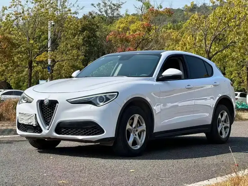 Alfa Romeo Stelvio, 2018