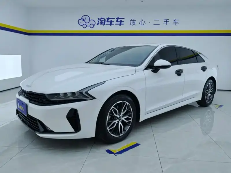 Kia K5, 2022