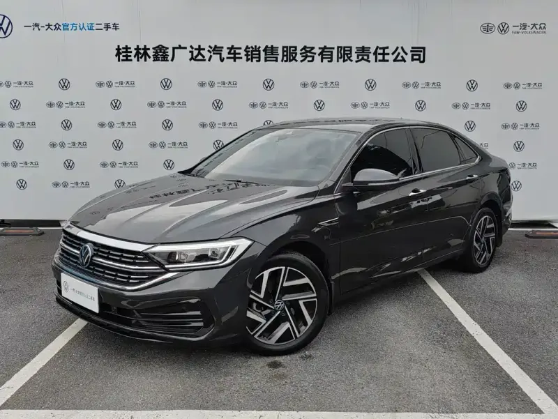 Volkswagen Sagitar, 2022