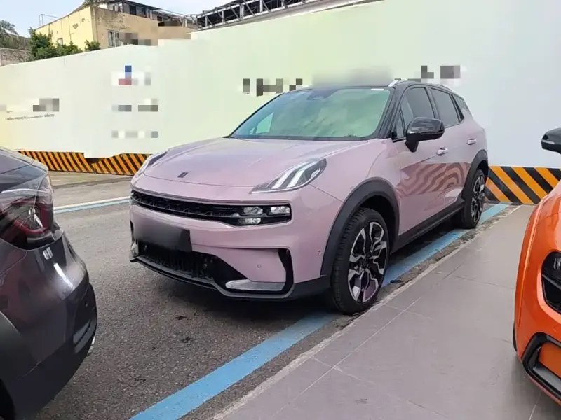 Lynk & Co 06, 2023
