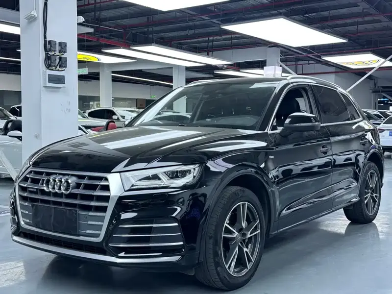 Audi Q5L, 2020