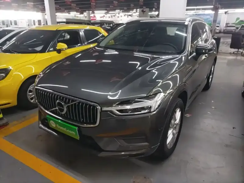 Volvo XC60, 2018 — фото 1