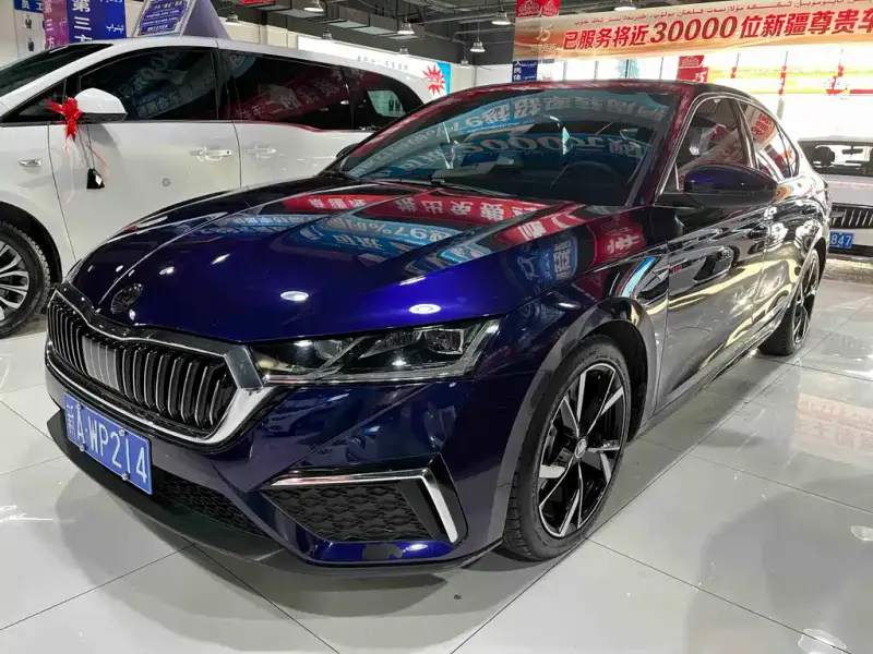 Skoda Octavia, 2021 — фото 1