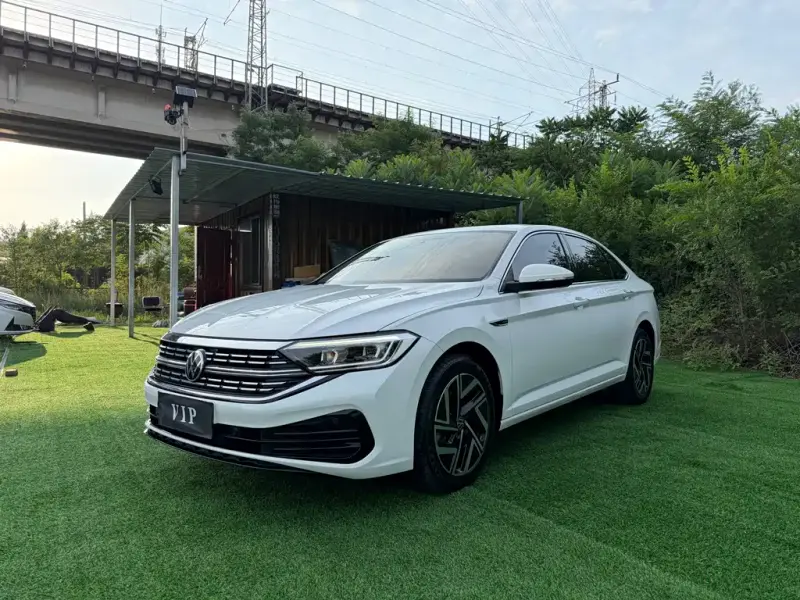 Volkswagen Sagitar, 2022