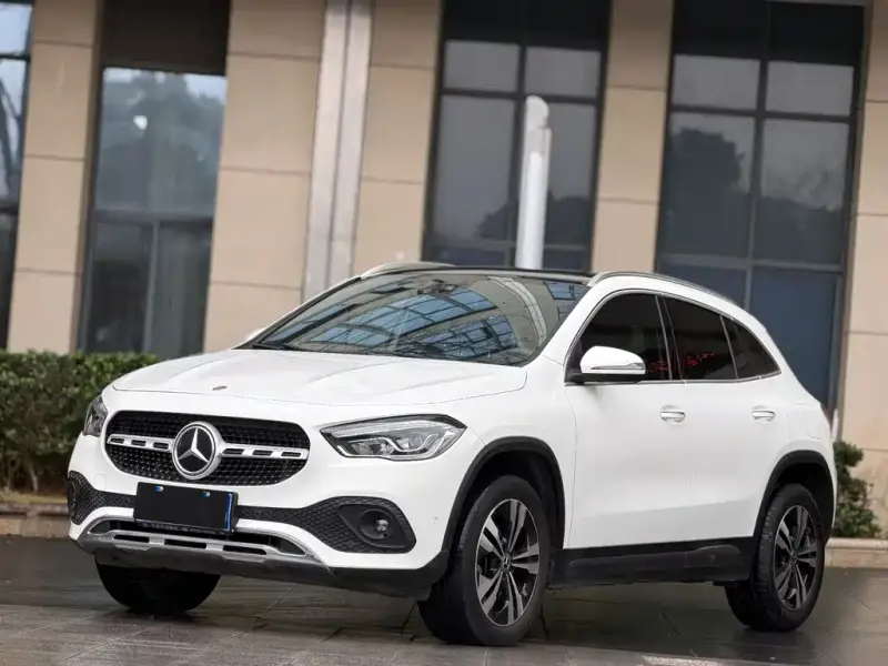 Mercedes-Benz GLA, 2022 — фото 1