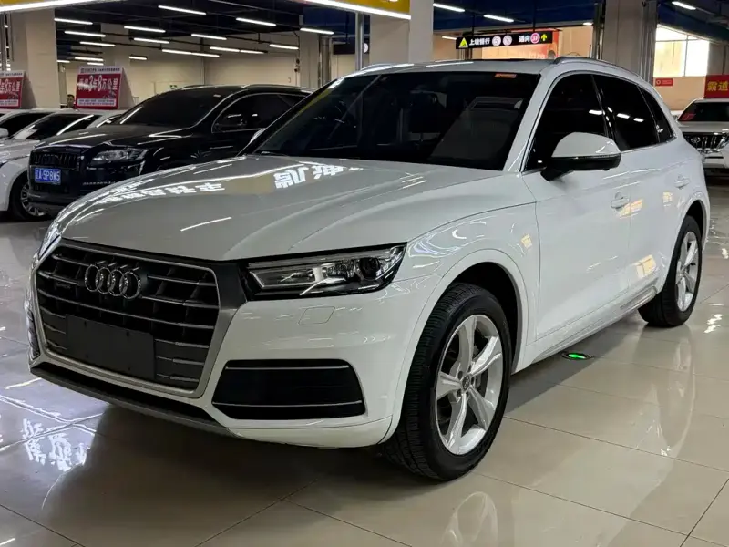 Audi Q5L, 2020