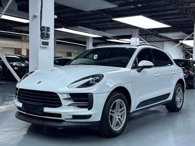 Porsche Macan, 2020 — фото 1