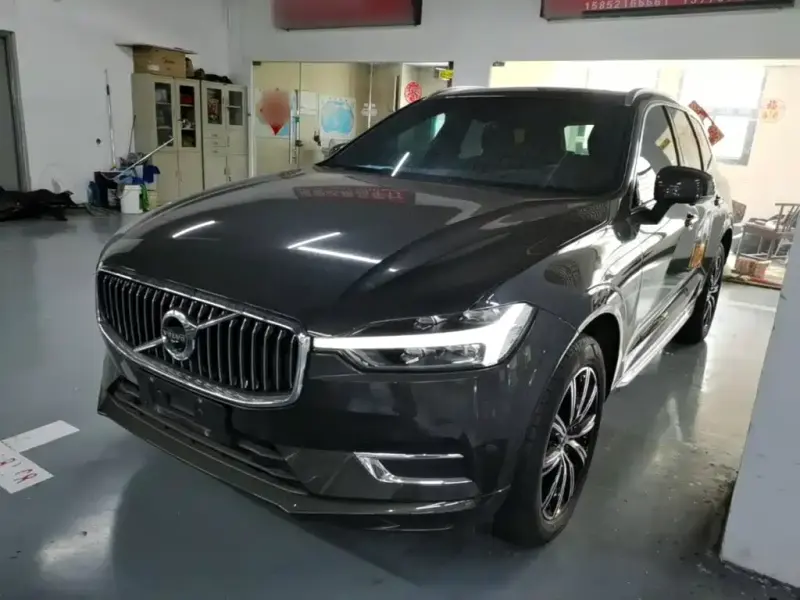 Volvo XC60, 2021 — фото 1