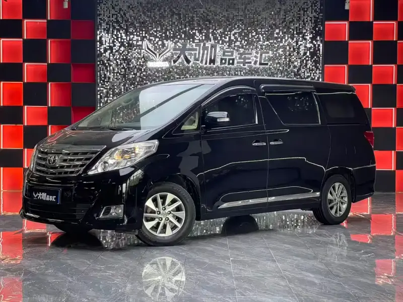 Toyota Alphard, 2013