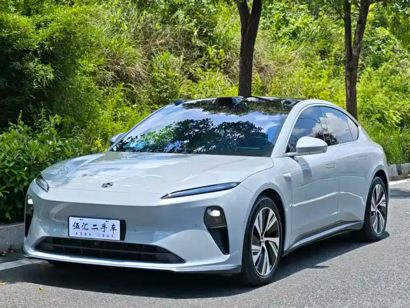 NIO ET5, 2025