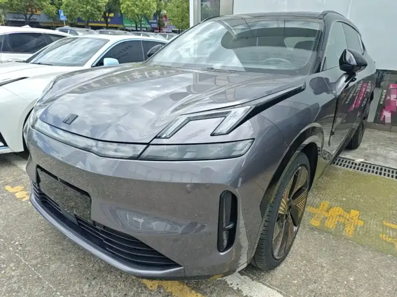 Lynk & Co 08 EM-P, 2024