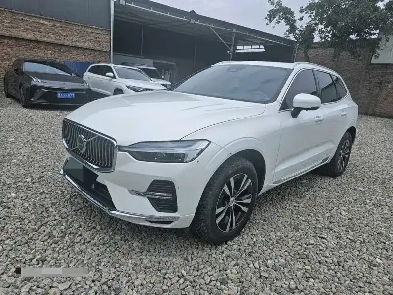 Volvo XC60, 2022 — фото 1
