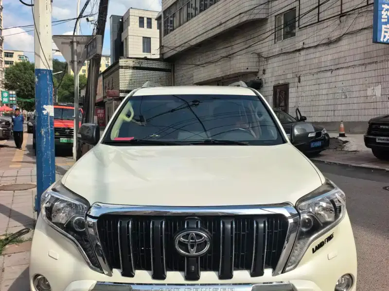 Toyota Prado (Import), 2015