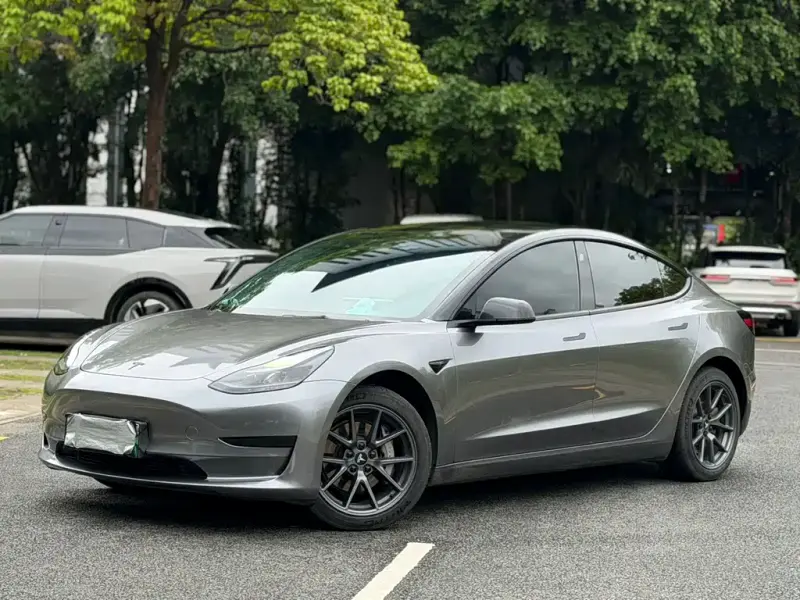 Tesla Model 3, 2023