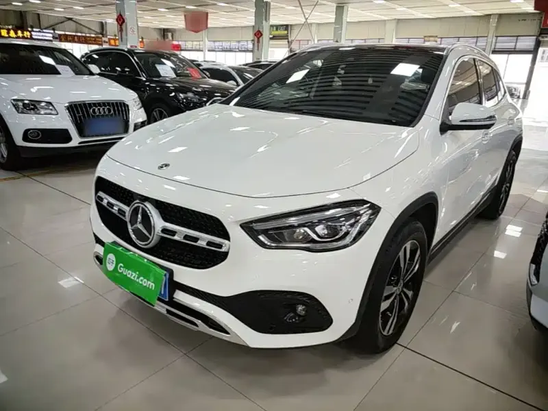 Mercedes-Benz GLA, 2023 — фото 1