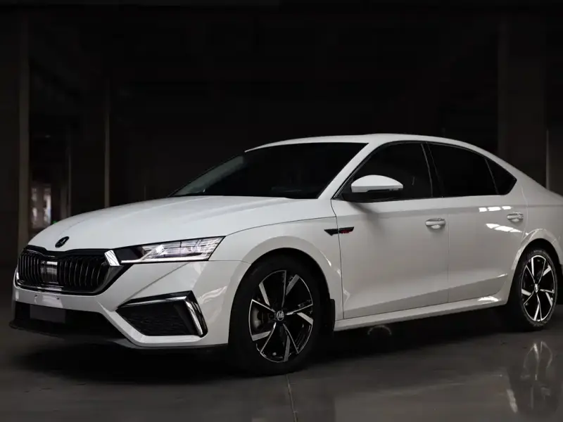 Skoda Octavia, 2022 — фото 1