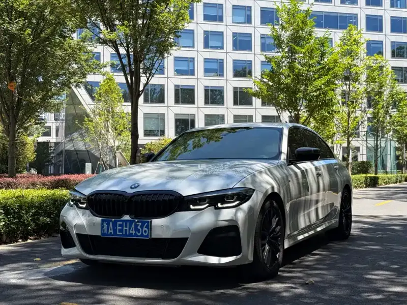 BMW 3 Series, 2022