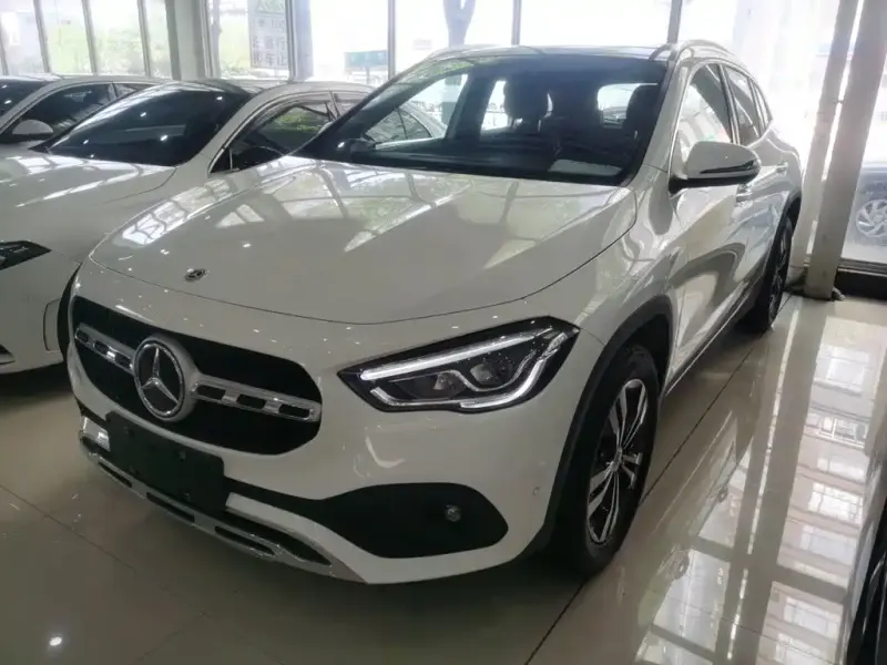 Mercedes-Benz GLA, 2023 — фото 1