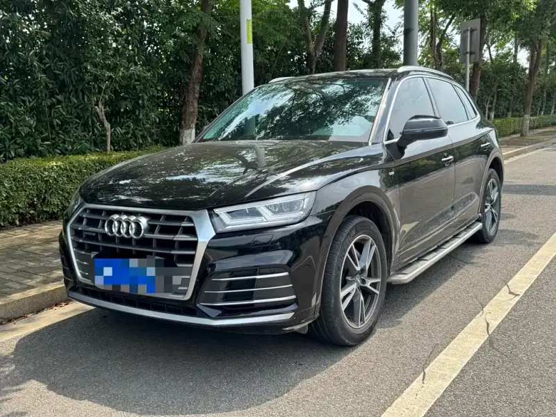 Audi Q5L, 2020