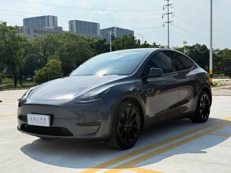 Tesla Model Y, 2023