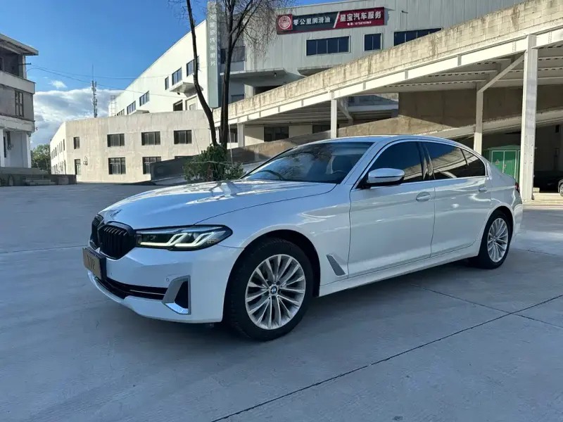 BMW 5 Series, 2022