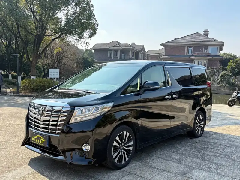 Toyota Alphard, 2017