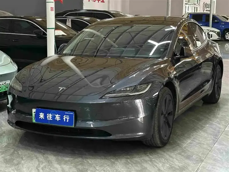 Tesla Model 3, 2025