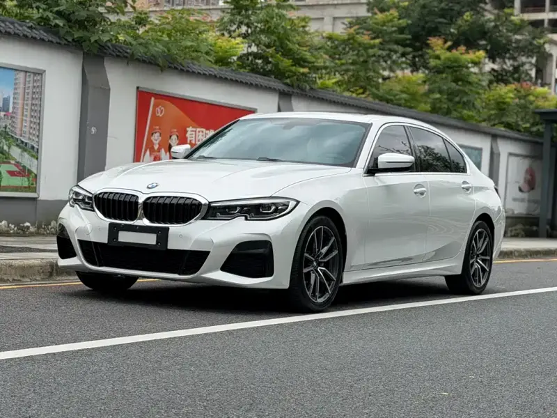 BMW 3 Series, 2022