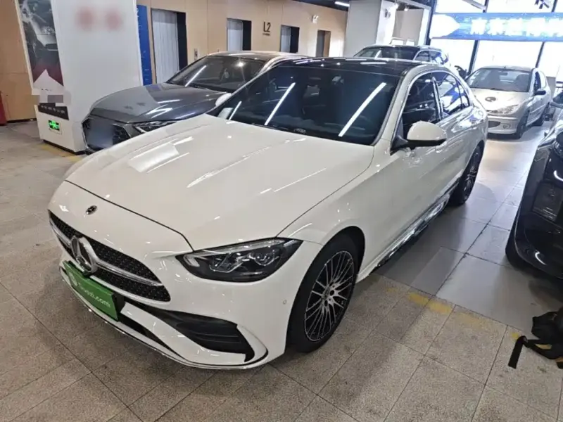 Mercedes-Benz C-Class, 2024