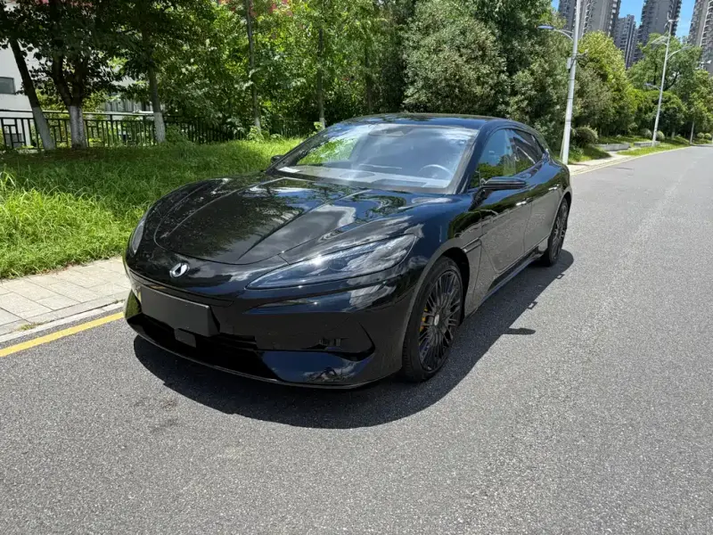 Denza Z9GT, 2024