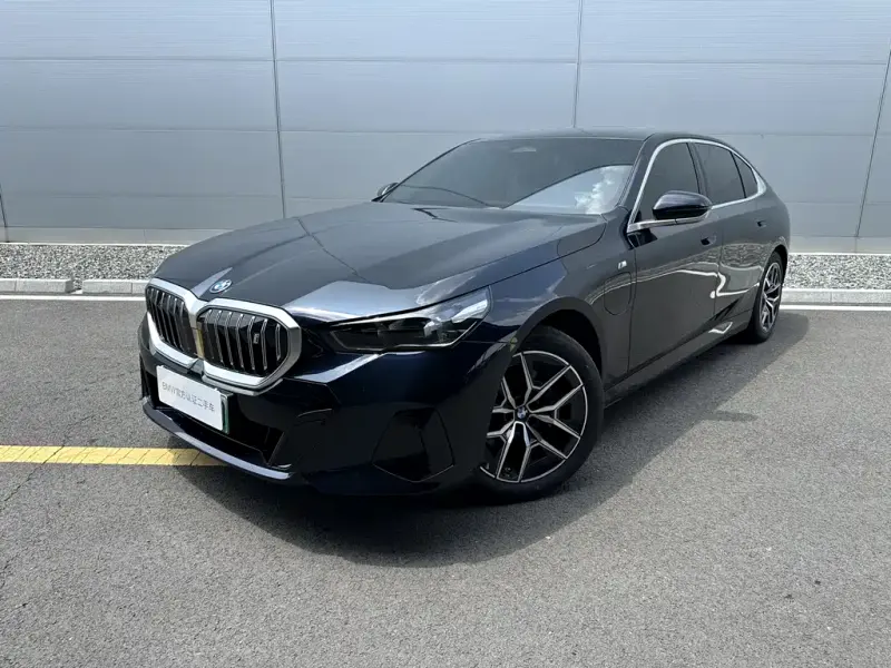 BMW i5, 2025