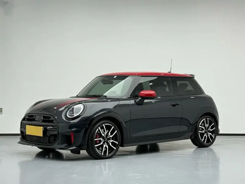 MINI JCW, 2025 — фото 1