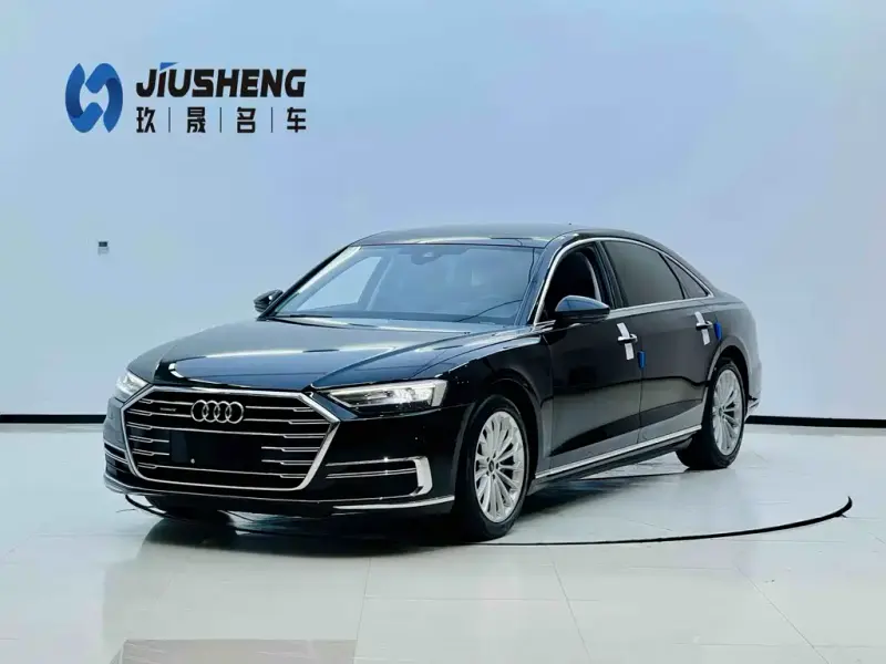Audi A8, 2022
