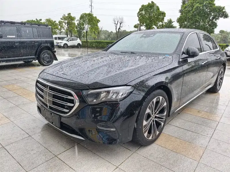 Mercedes-Benz E-Class, 2026