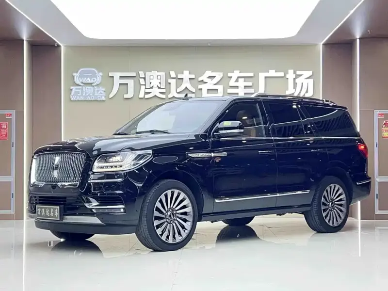 Lincoln Navigator, 2022 — фото 1