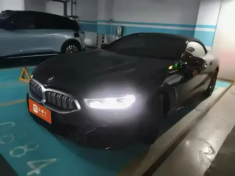 BMW 8 Series, 2022