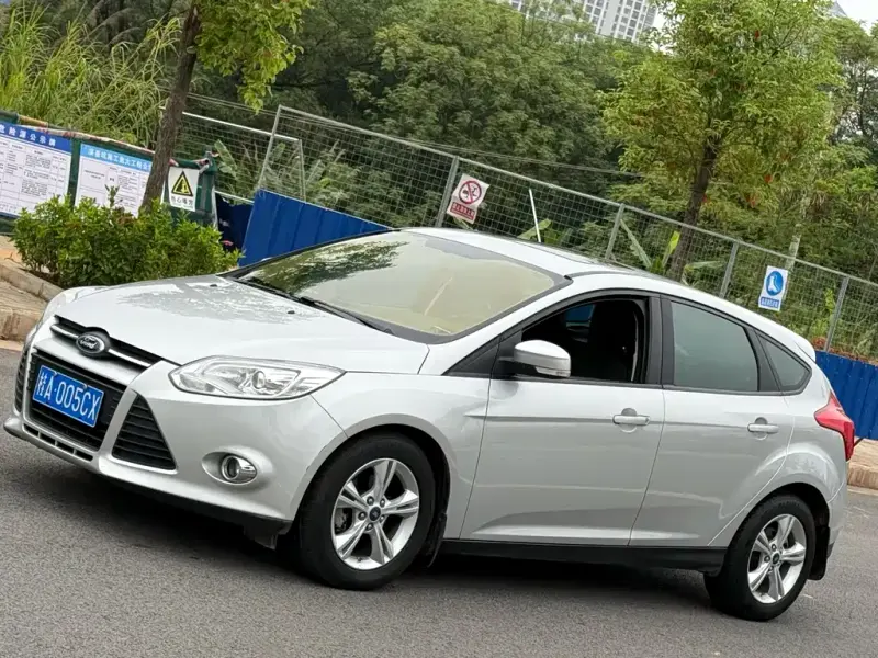 Ford Focus, 2013 — фото 1