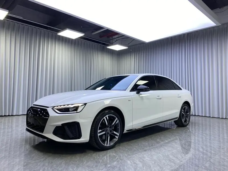 Audi A4L, 2023