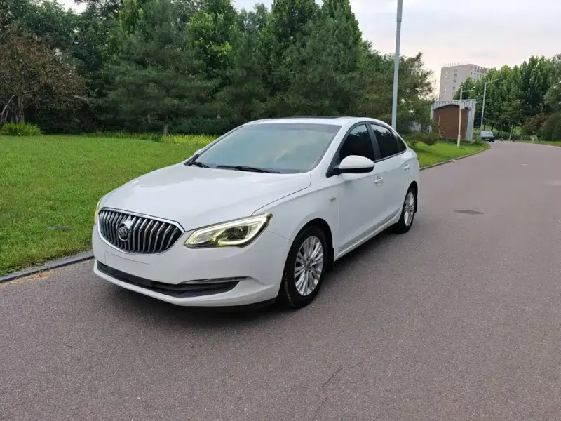 Buick Excelle, 2015