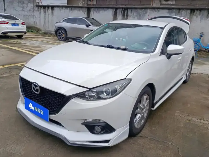 Mazda 3 Axela, 2016