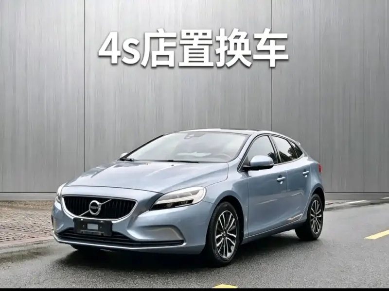 Volvo V40, 2017