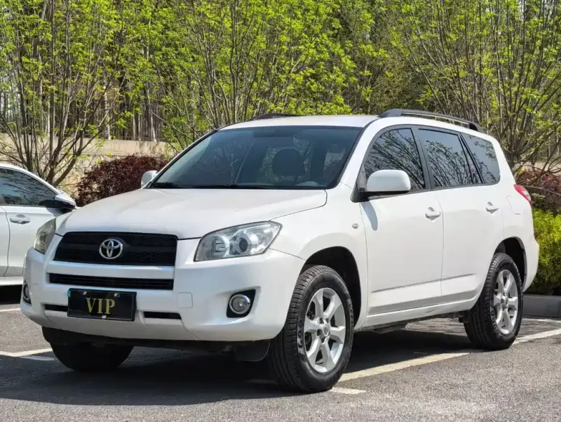 Toyota RAV4, 2013