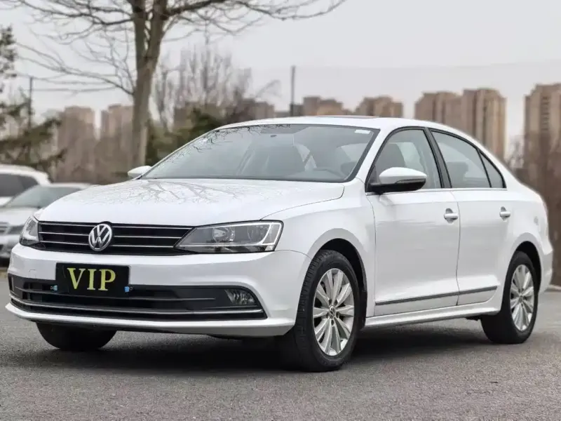 Volkswagen Sagitar, 2015