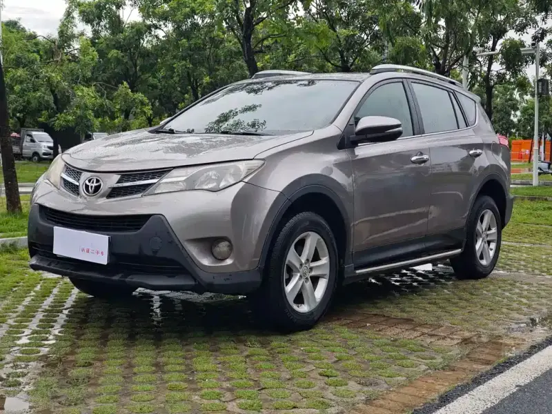 Toyota RAV4, 2013