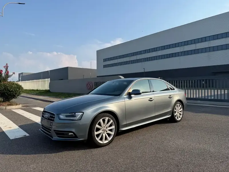 Audi A4L, 2014 — фото 1