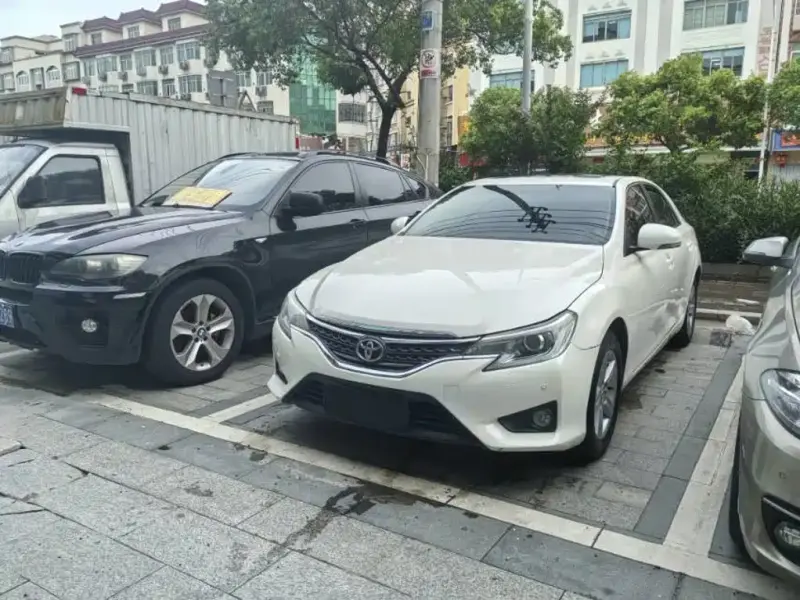 Toyota Reiz, 2015