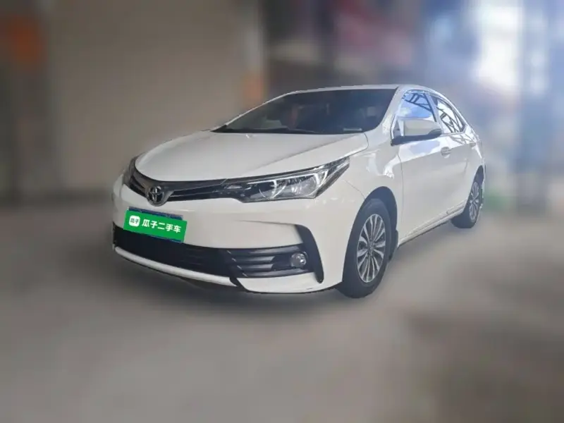 Toyota Corolla, 2018 — фото 1