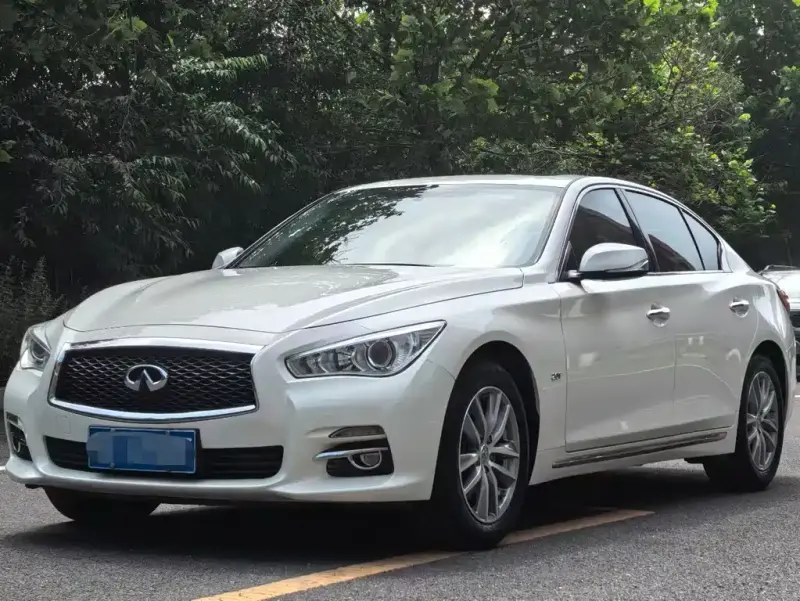 Infiniti Q50L, 2017