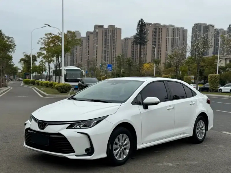 Toyota Corolla, 2020 — фото 1