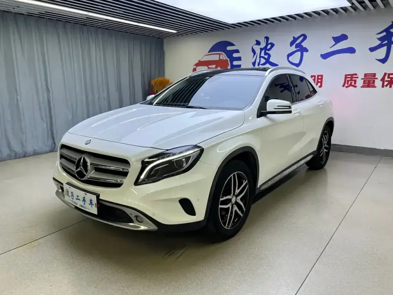 Mercedes-Benz GLA, 2017 — фото 1
